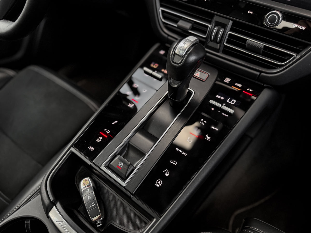 Porsche Macan GTS 2023 — foto 12 de 15