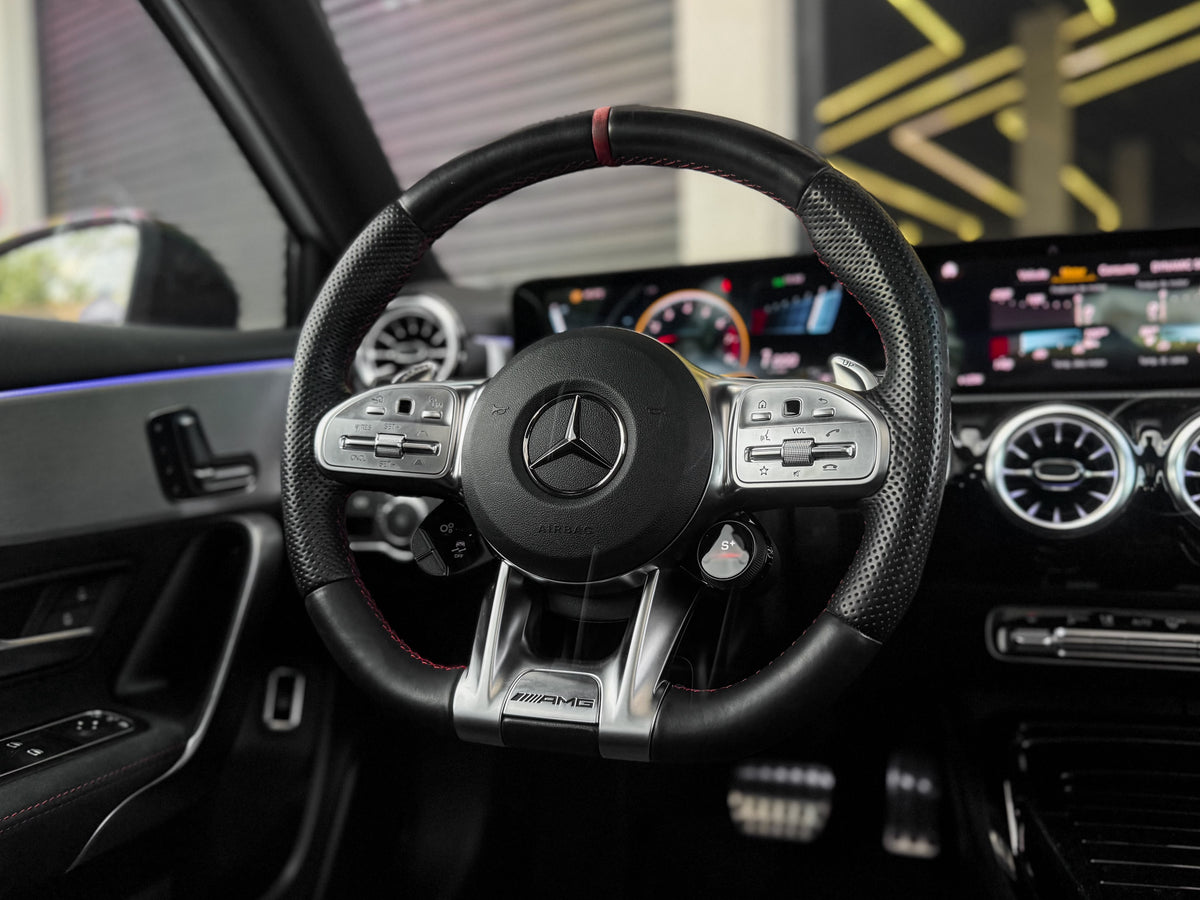 Mercedes AMG A35 Sedan 2022 — foto 13 de 15