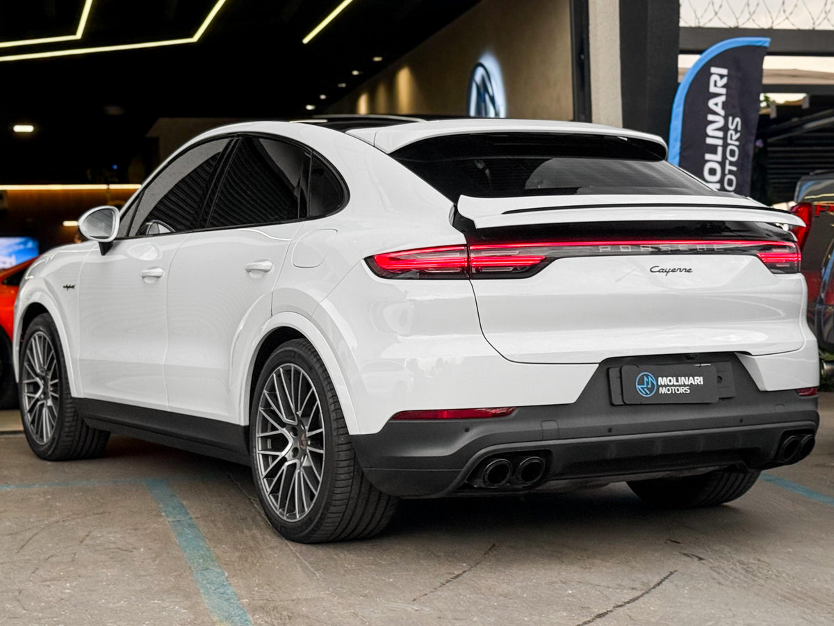 Porsche Cayenne Coupé Platinum Edition 2023 — foto 3 de 16
