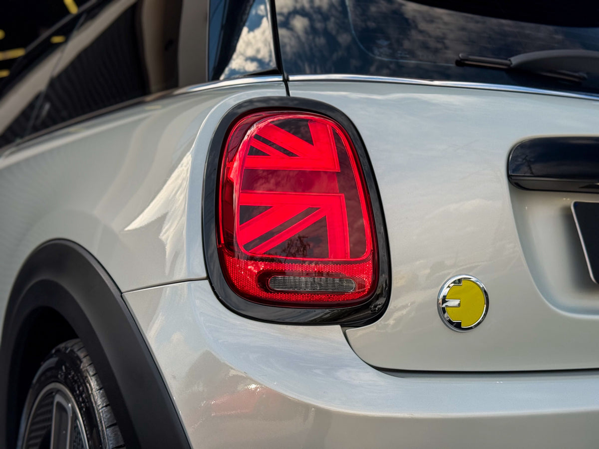 MINI Cooper SE 2023 — foto 14 de 16