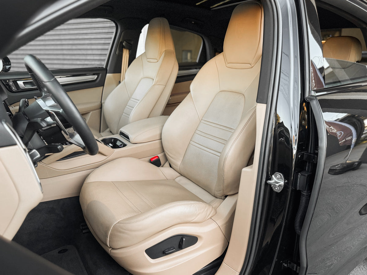 Porsche Cayenne Coupé Platinum Edition 2023 — foto 8 de 15