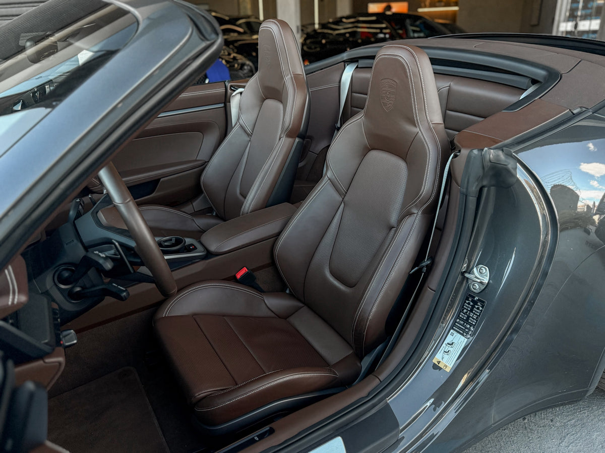 Porsche 911 Carrera S Cabriolet 2022 — foto 9 de 18