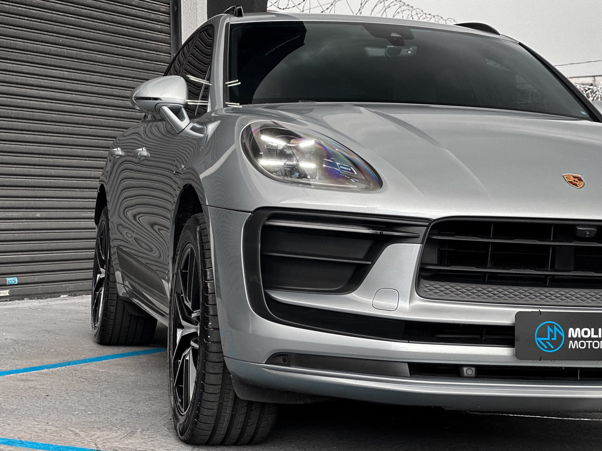 Porsche Macan 2022 — foto 14 de 16