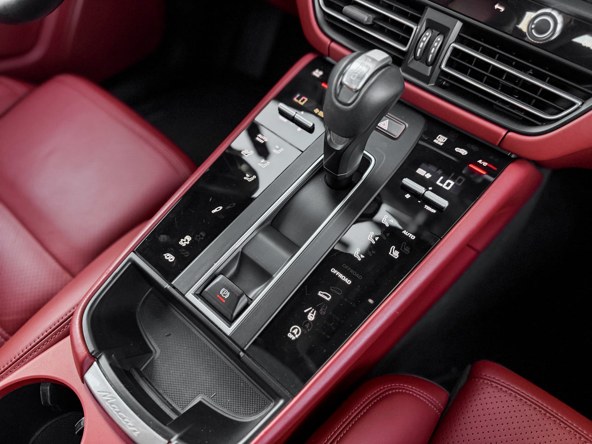 Porsche Macan T 2022 — foto 12 de 16