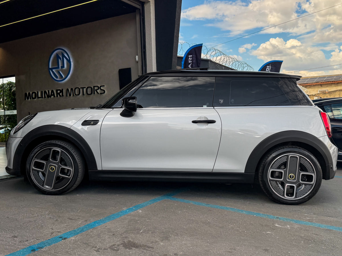 MINI Cooper SE 2023 — foto 5 de 16