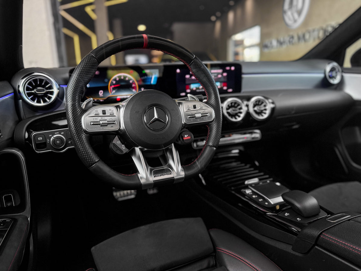 Mercedes AMG A35 Sedan 2022 — foto 6 de 15