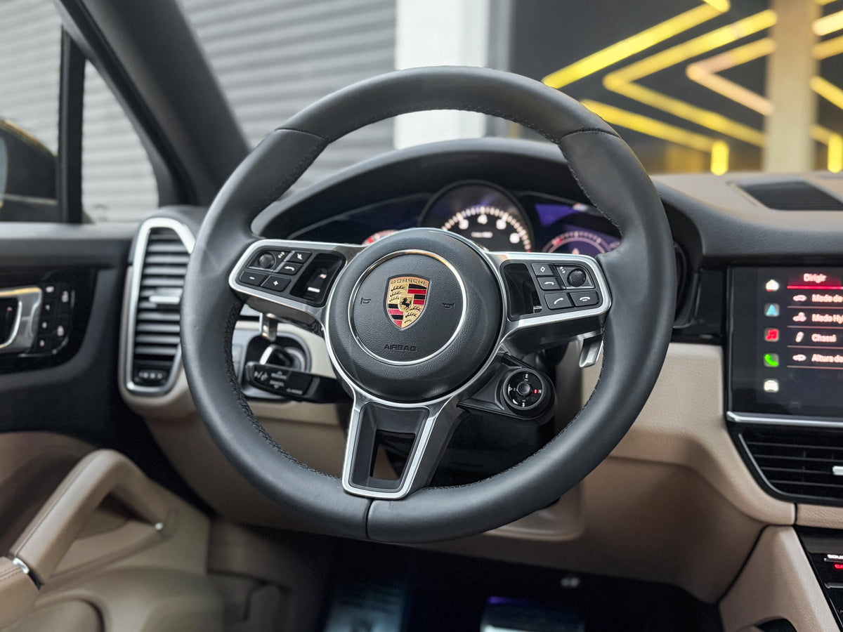 Porsche Cayenne Coupé Platinum Edition 2023 — foto 12 de 15