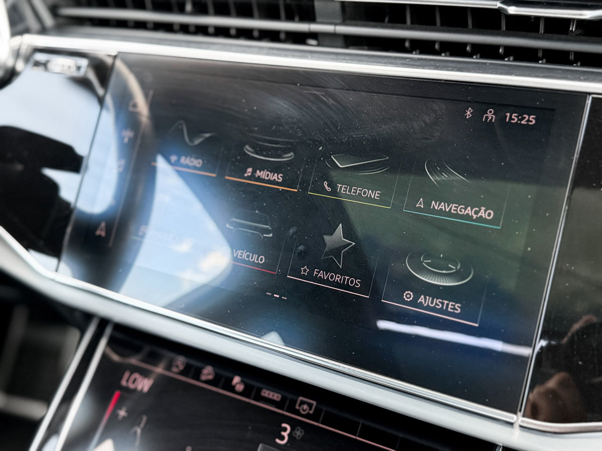 Audi Q7 S-Line 2022 — foto 10 de 16