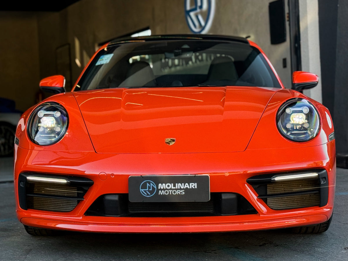 Porsche 911 Carrera 2020 — foto 2 de 17