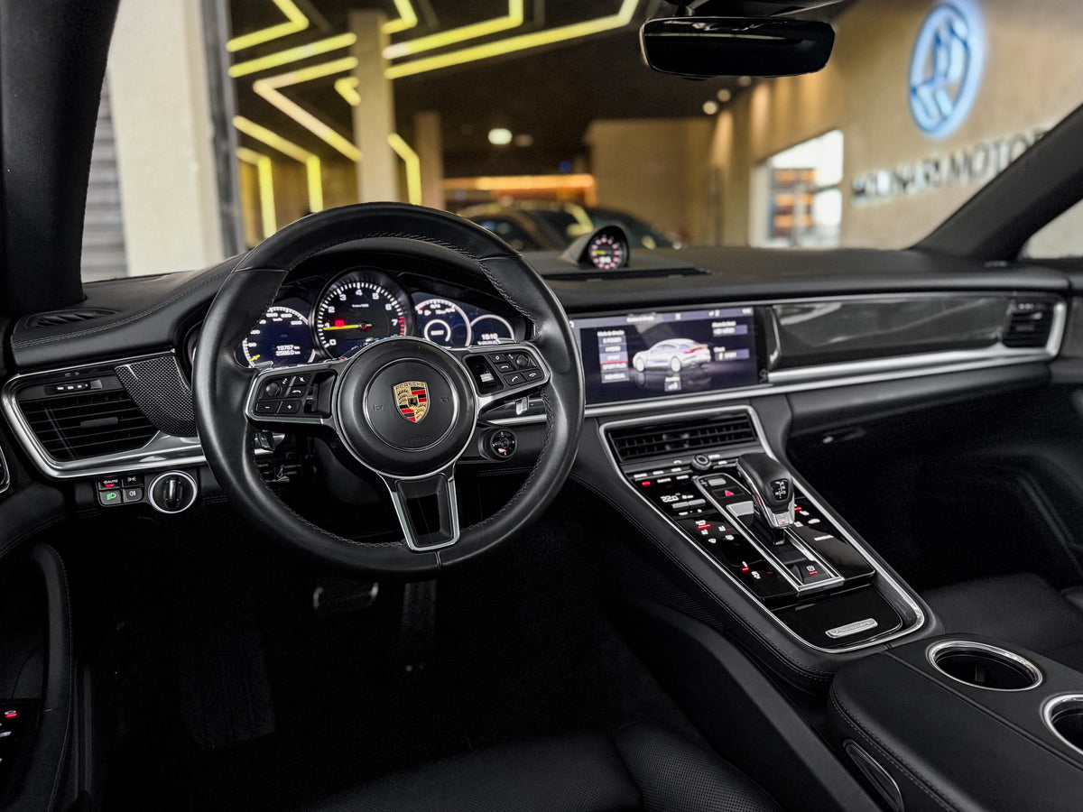 Porsche Panamera 4 E-Hybrid 2020 — foto 6 de 16
