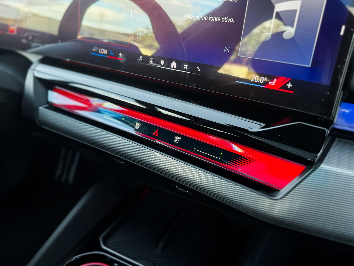BMW 530e M Sport 2025 — foto 11 de 16