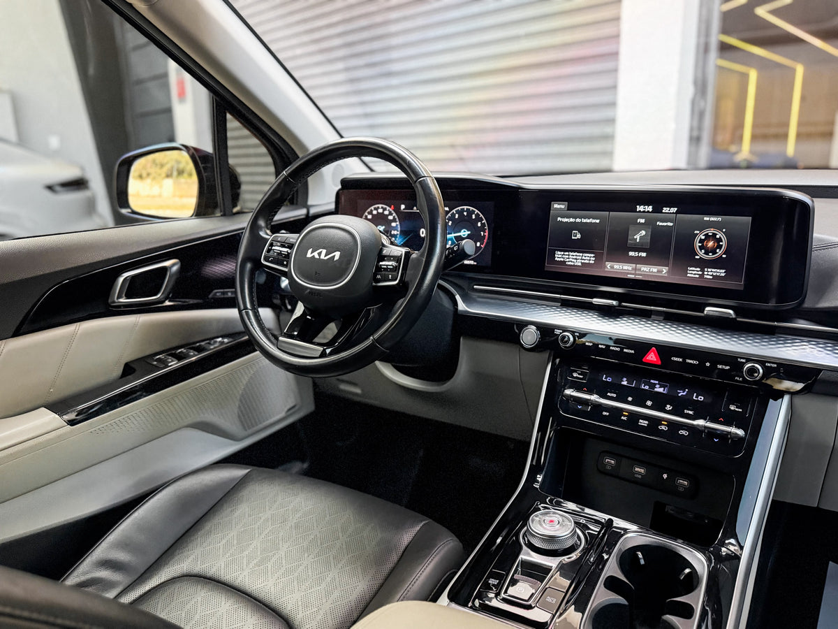 KIA Carnival EX V6 2022 — foto 6 de 16