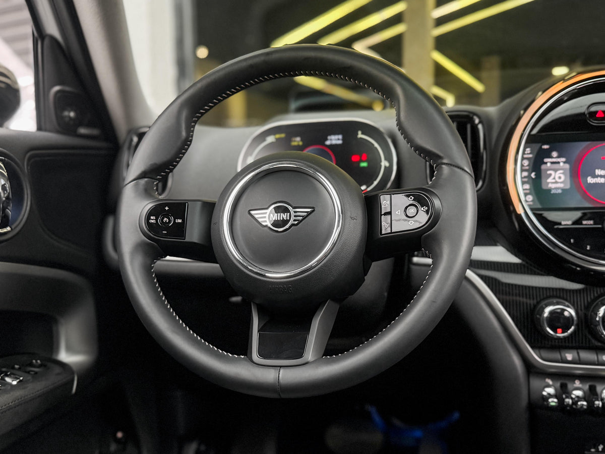 MINI Cooper Countryman — foto 13 de 16