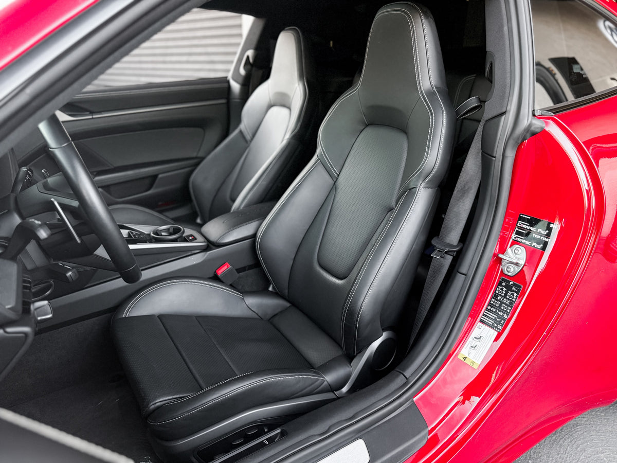 Porsche 911 Carrera 4S 2021 — foto 8 de 17