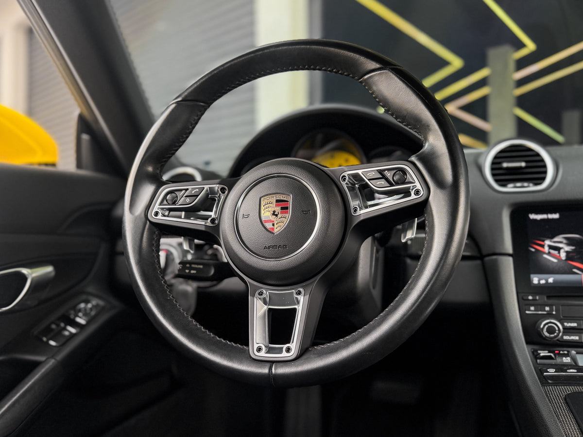Porsche 718 Cayman 2019 — foto 12 de 15