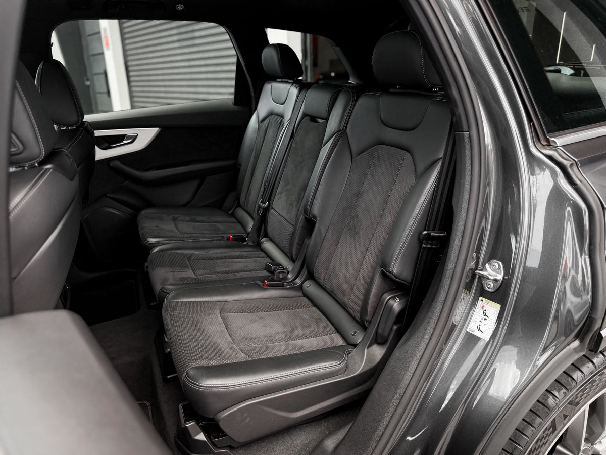 Audi Q7 S-Line 2022 — foto 9 de 16