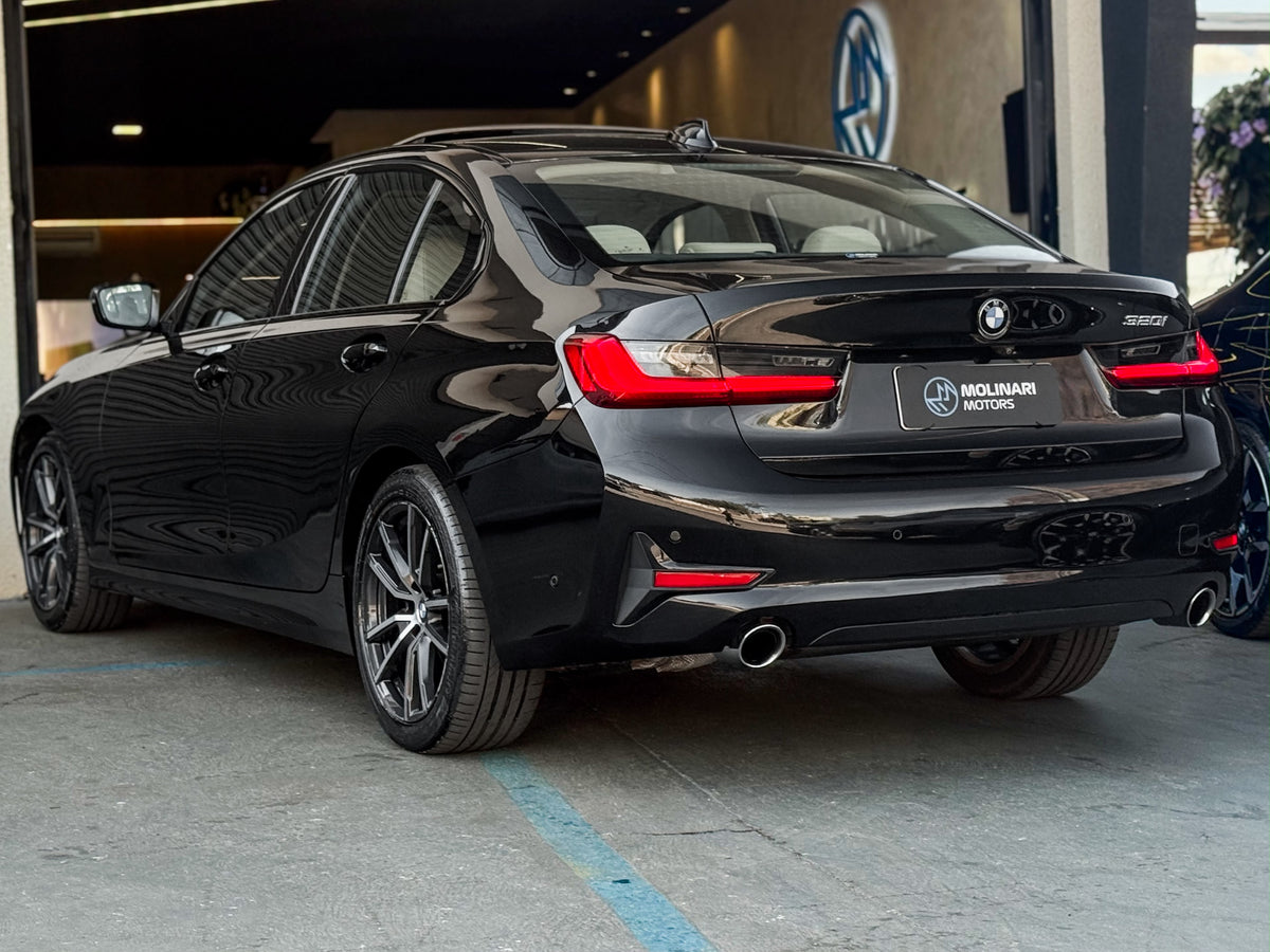 BMW 320i Sport GP 2021 — foto 3 de 16