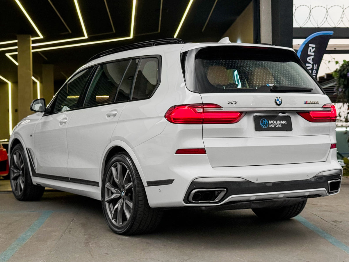 BMW X7 M50i 2022 — foto 3 de 18