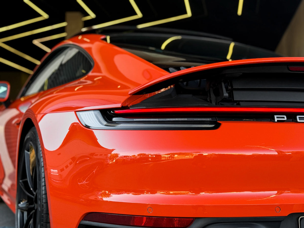 Porsche 911 Carrera 2020 — foto 15 de 17
