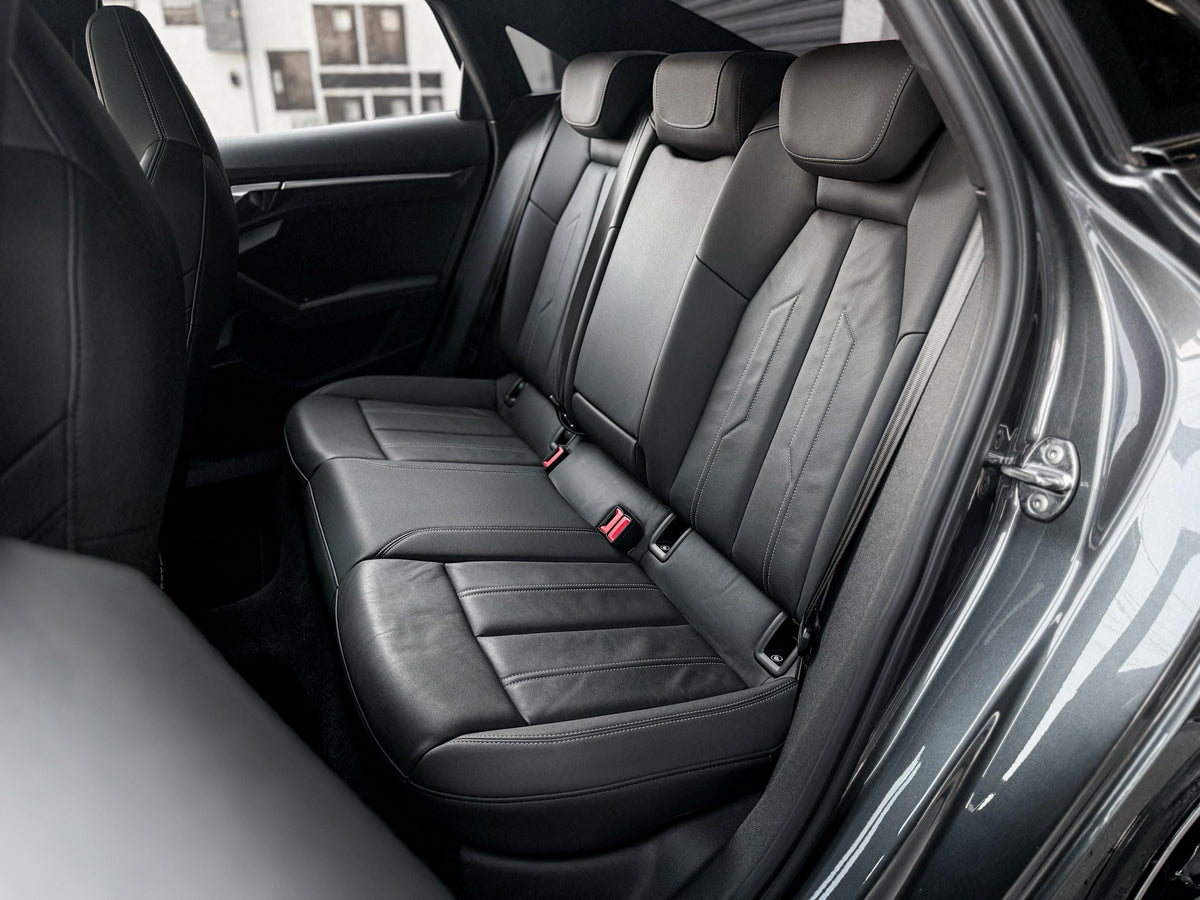 Audi A3 Performance Black 2023 — foto 9 de 16