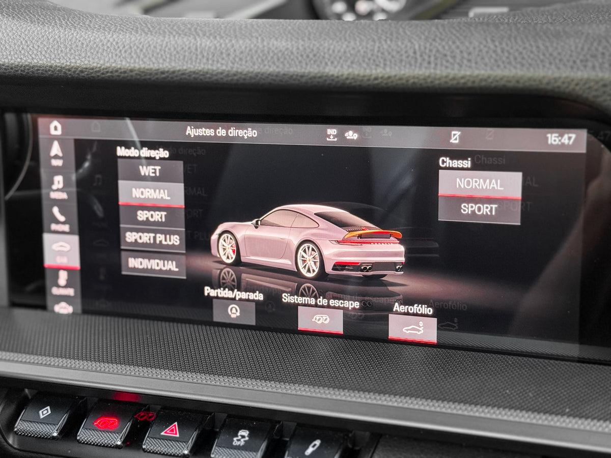 Porsche 911 Carrera 2020 — foto 11 de 17