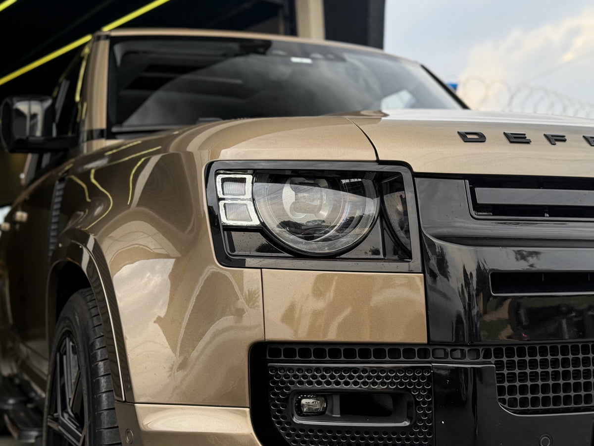 Land Rover Defender HSE 2022 — foto 15 de 16