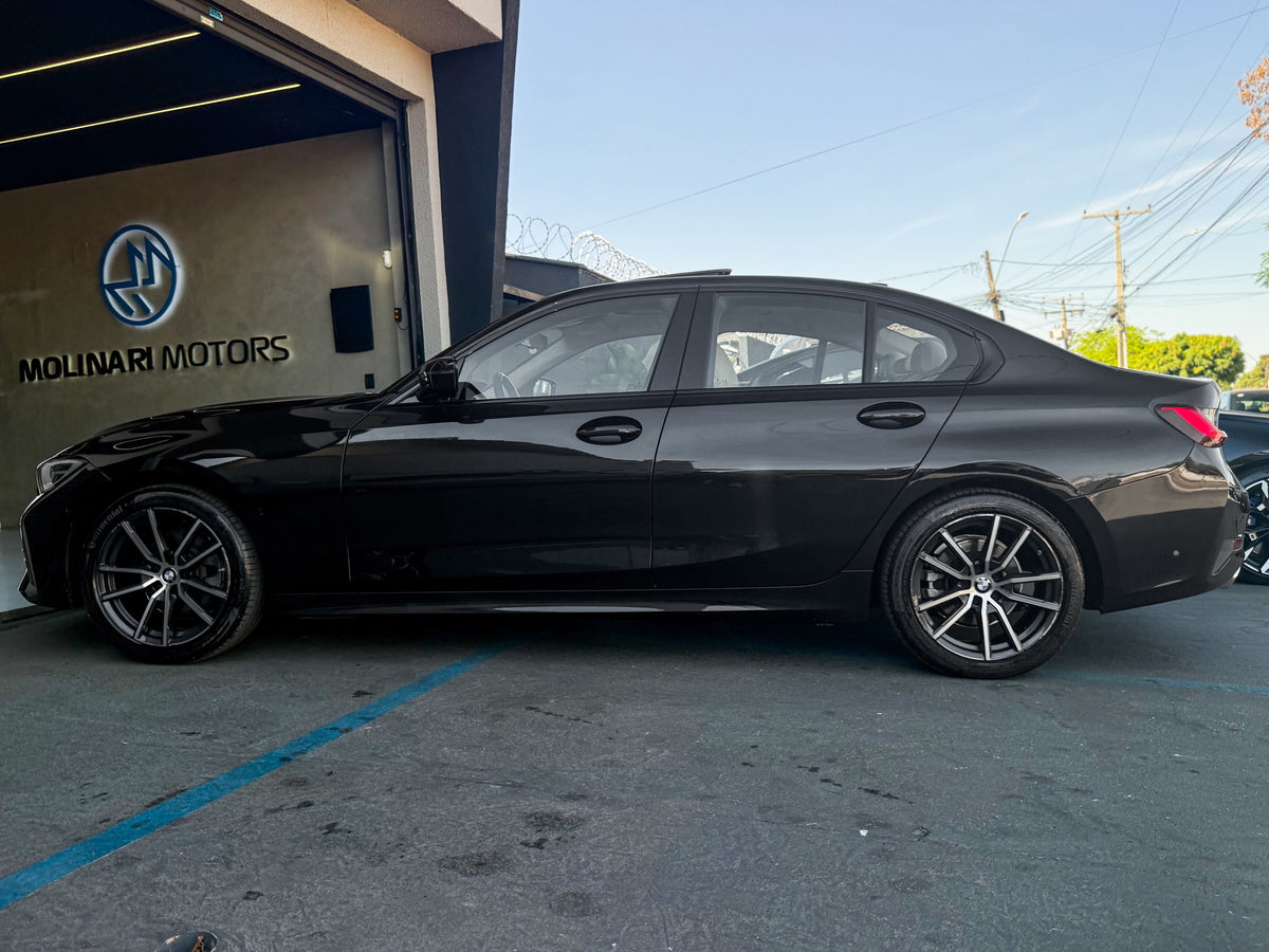 BMW 320i Sport GP 2021 — foto 5 de 16